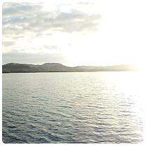 Momi Bay